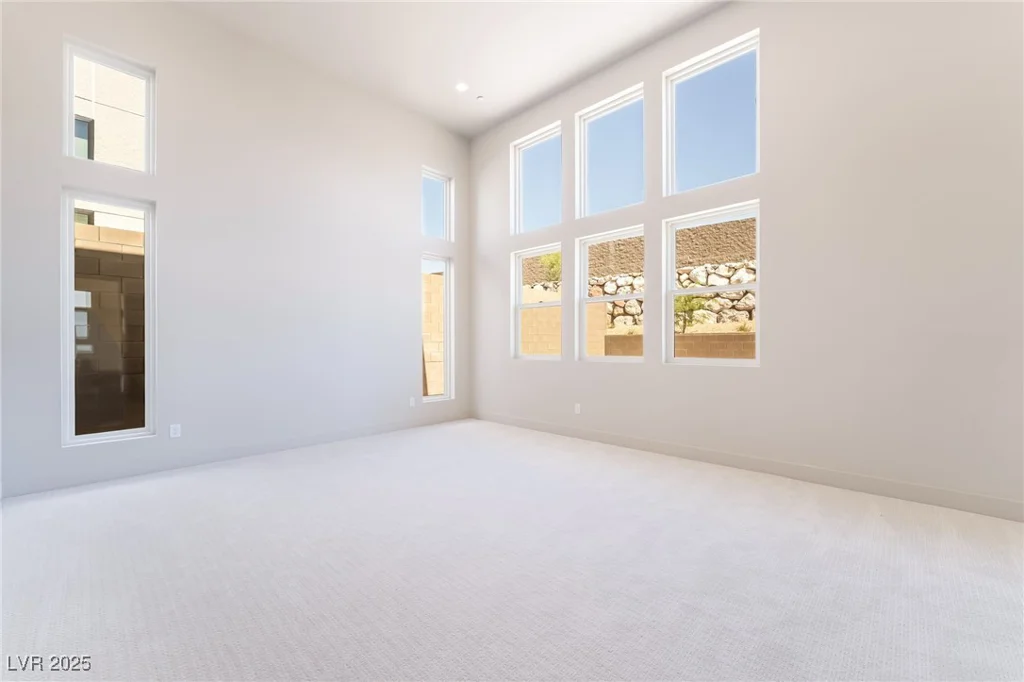 11036 Desert Heights, Las Vegas, NV 89135