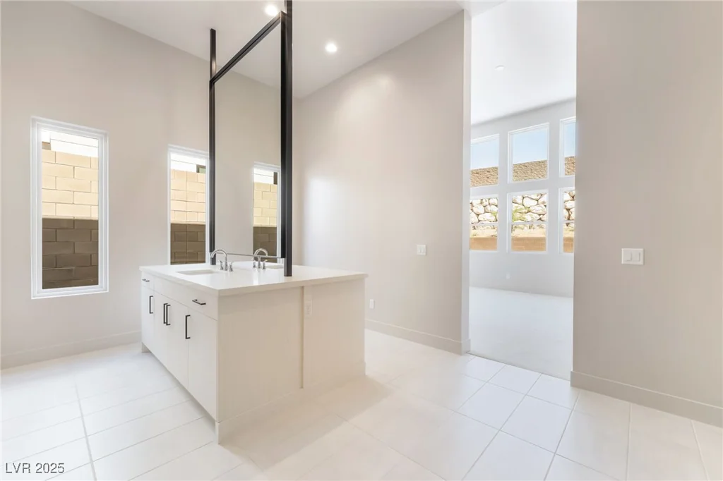 11036 Desert Heights, Las Vegas, NV 89135