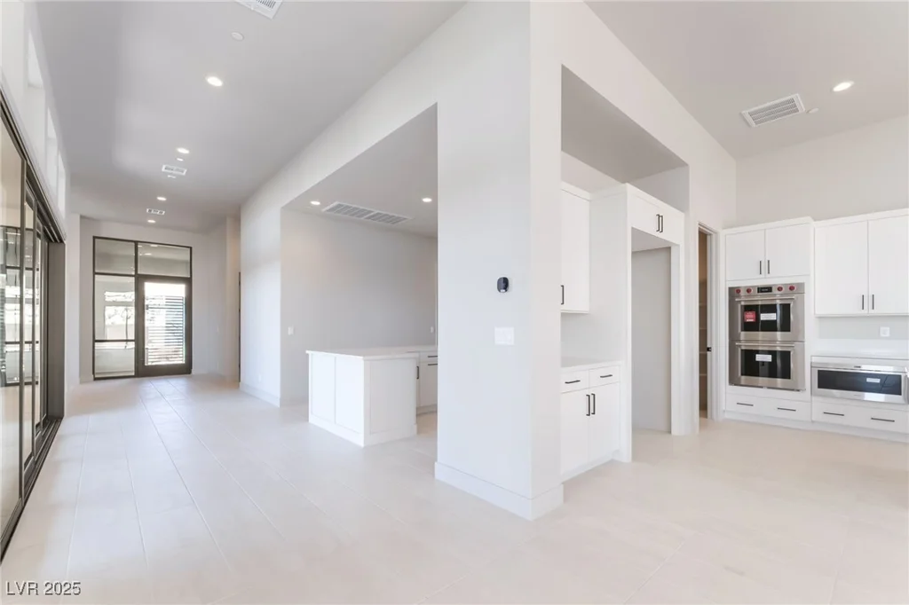11036 Desert Heights, Las Vegas, NV 89135