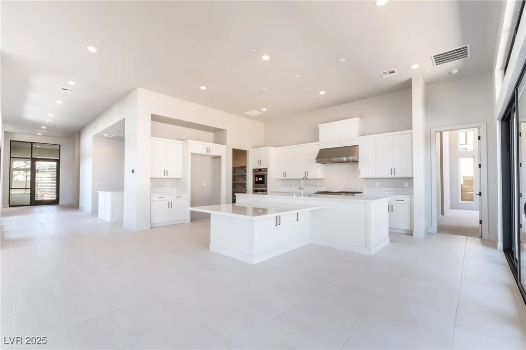 11036 Desert Heights, Las Vegas, NV 89135