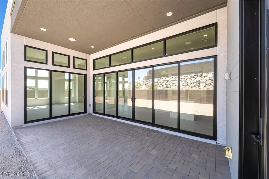 11036 Desert Heights, Las Vegas, NV 89135