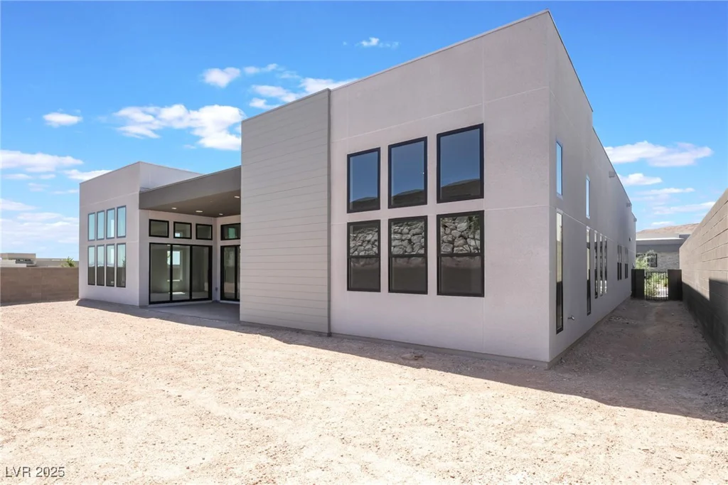 11036 Desert Heights, Las Vegas, NV 89135