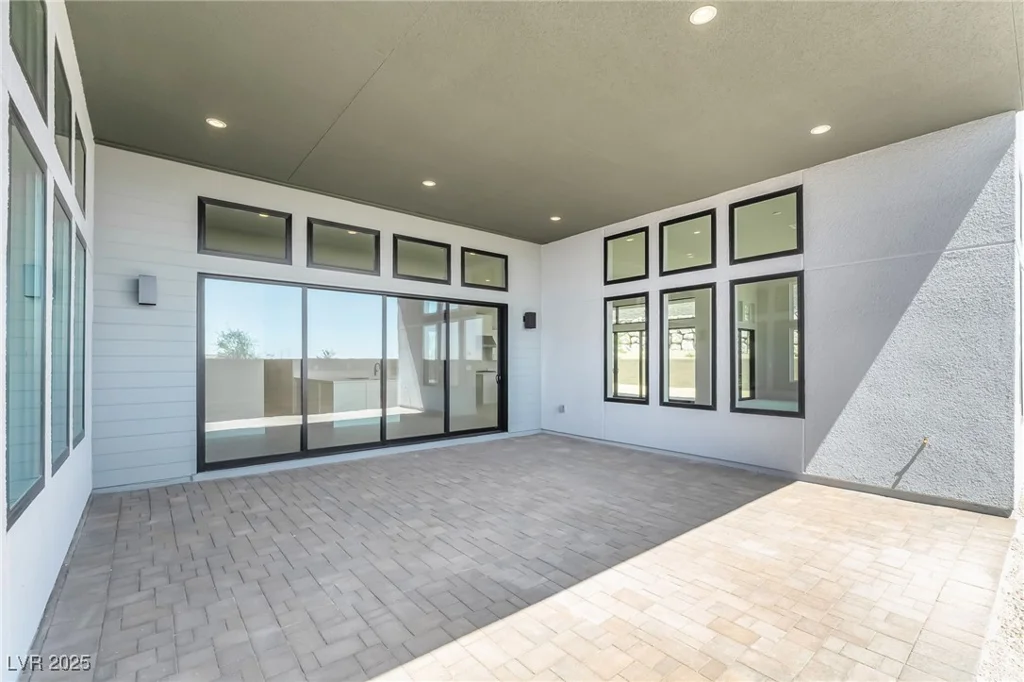 11036 Desert Heights, Las Vegas, NV 89135