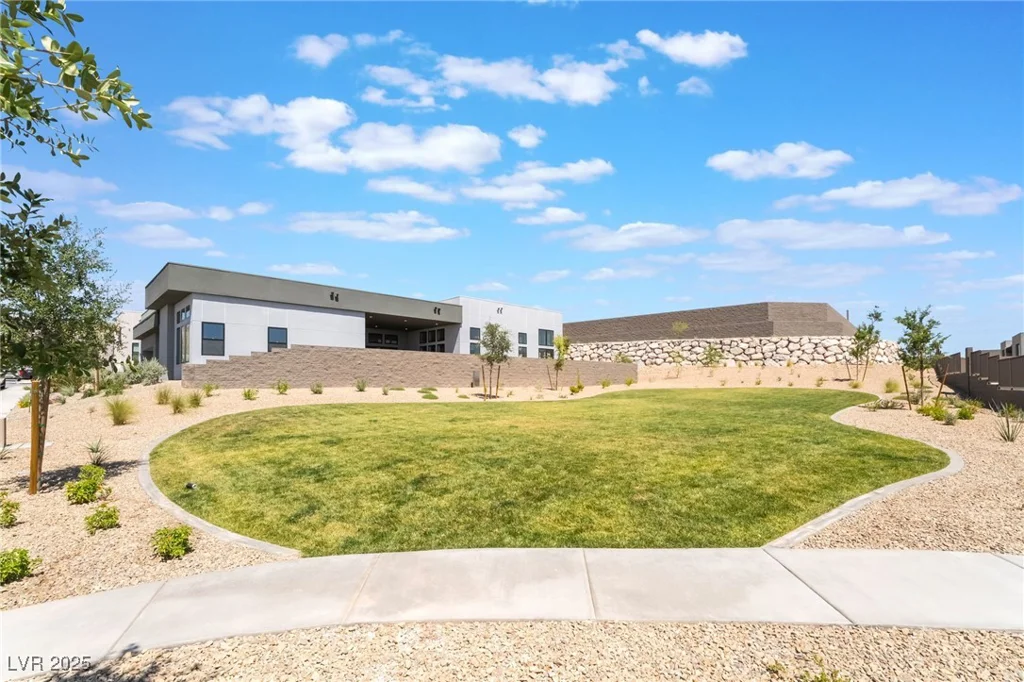 11036 Desert Heights, Las Vegas, NV 89135