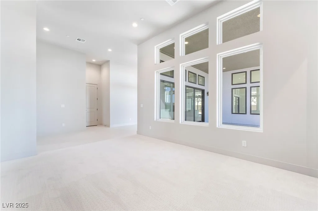 11036 Desert Heights, Las Vegas, NV 89135