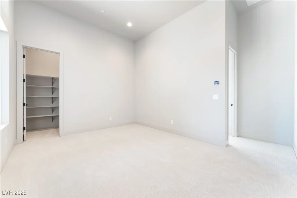 11036 Desert Heights, Las Vegas, NV 89135