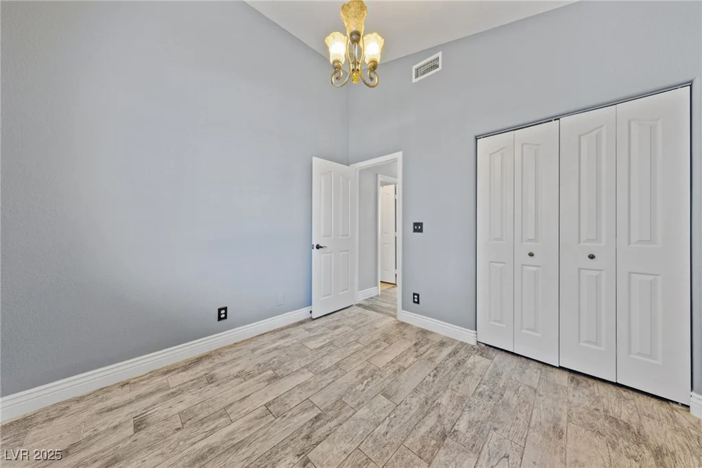 6112 Blowing Bellows, Las Vegas, NV 89130