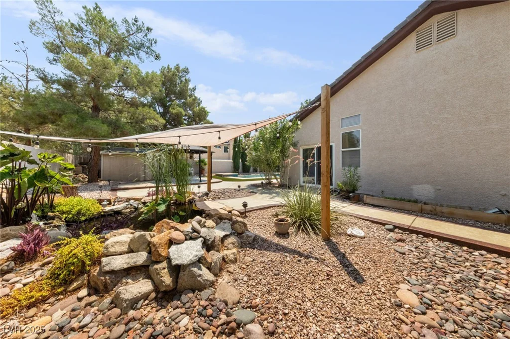 6112 Blowing Bellows, Las Vegas, NV 89130