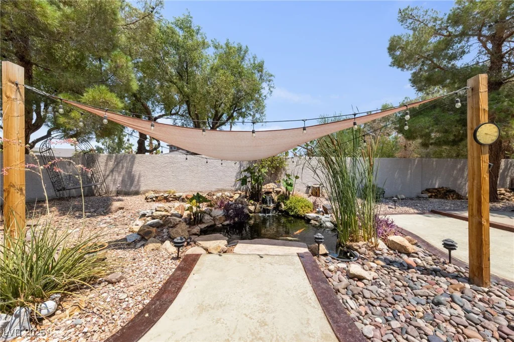 6112 Blowing Bellows, Las Vegas, NV 89130