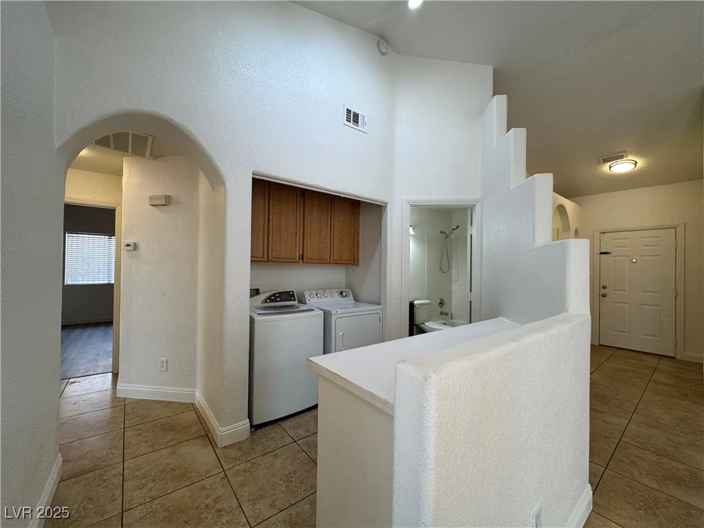 2503 River Oaks, Las Vegas, NV 89156