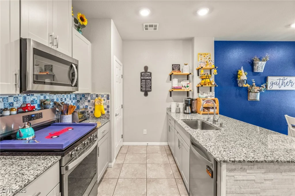 7354 Sunray Point, North Las Vegas, NV 89084