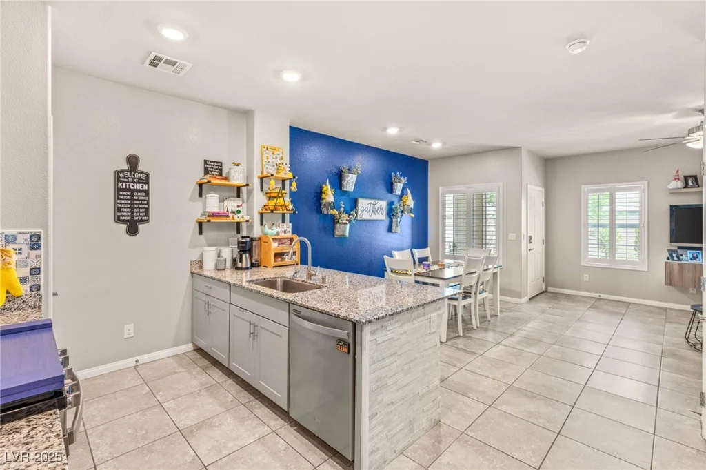7354 Sunray Point, North Las Vegas, NV 89084