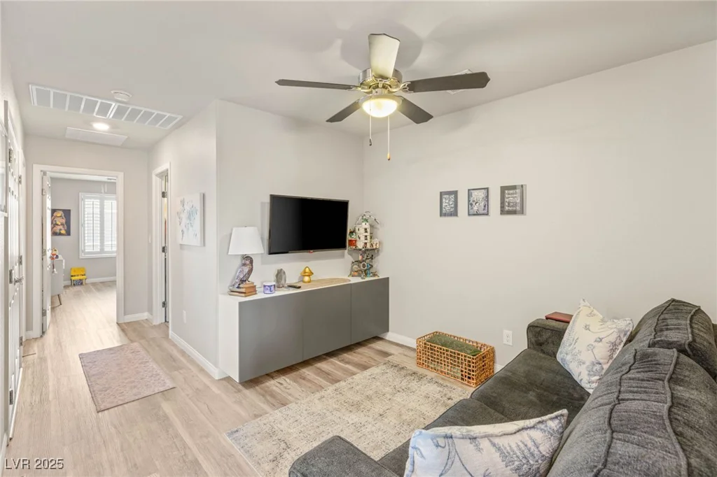 7354 Sunray Point, North Las Vegas, NV 89084