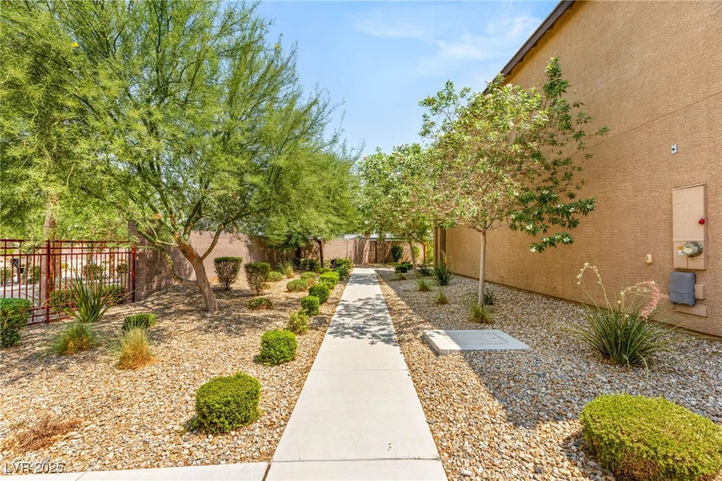 7354 Sunray Point, North Las Vegas, NV 89084