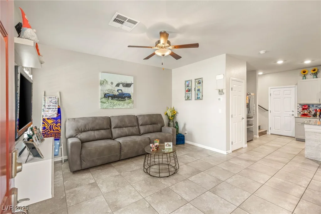7354 Sunray Point, North Las Vegas, NV 89084