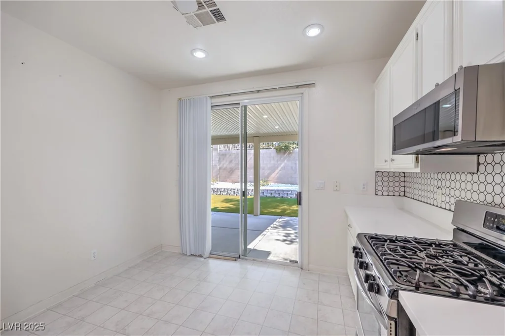 10250 Torrey Valley, Las Vegas, NV 89135