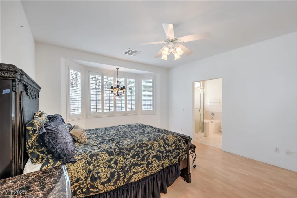 10250 Torrey Valley, Las Vegas, NV 89135