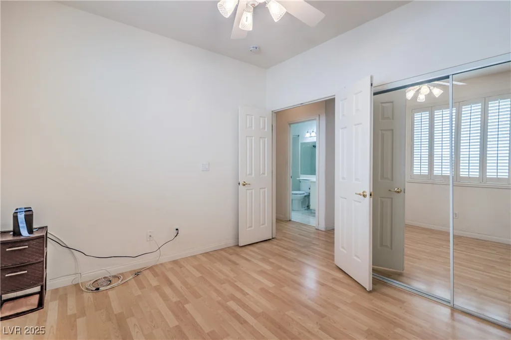 10250 Torrey Valley, Las Vegas, NV 89135