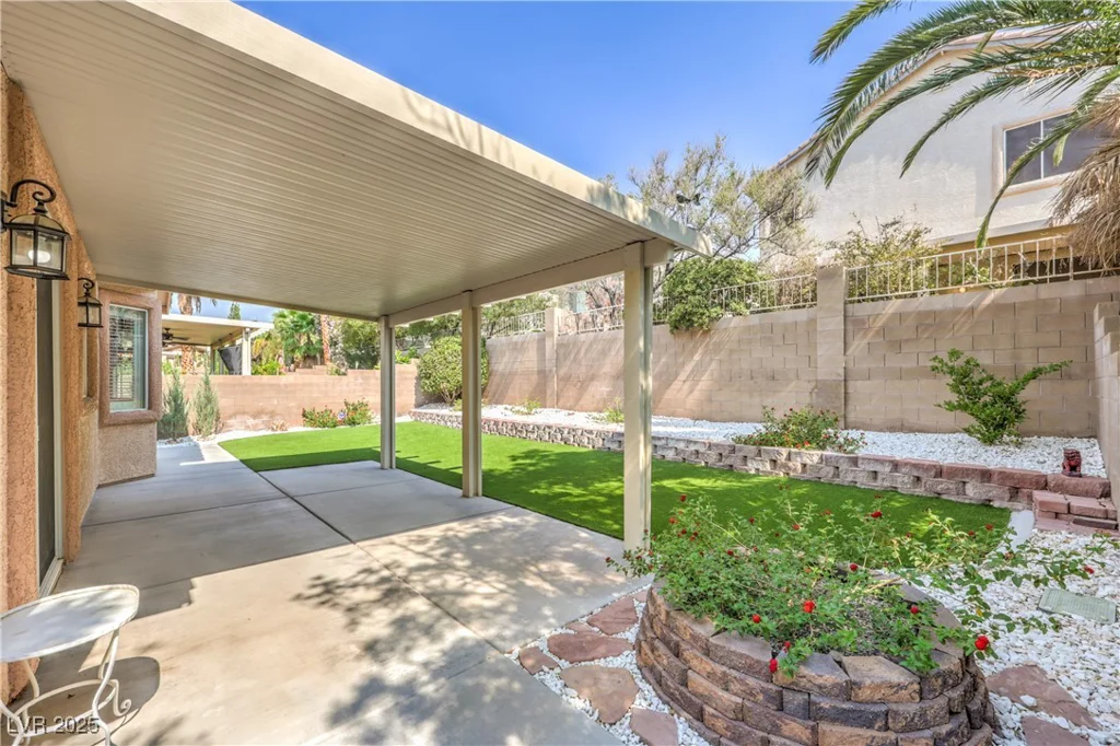 10250 Torrey Valley, Las Vegas, NV 89135