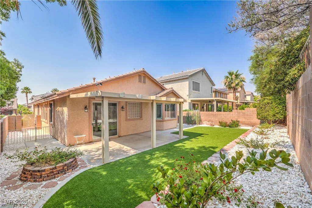 10250 Torrey Valley, Las Vegas, NV 89135