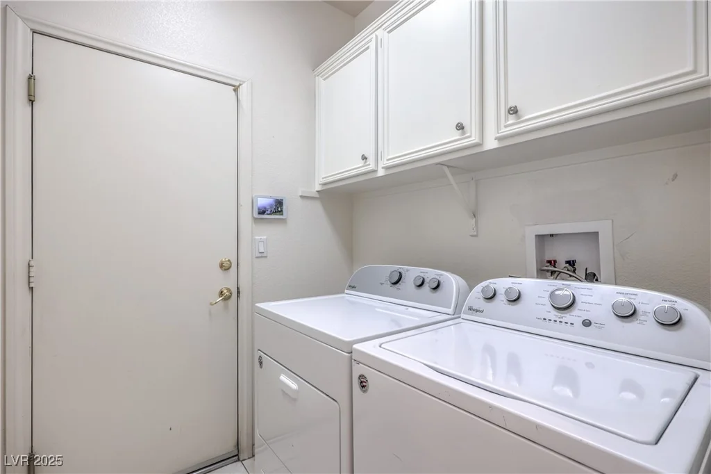 10250 Torrey Valley, Las Vegas, NV 89135