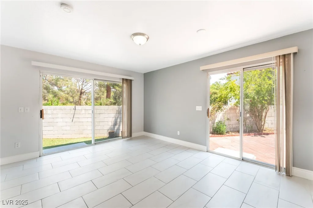 3432 Yorkminster, Las Vegas, NV 89129