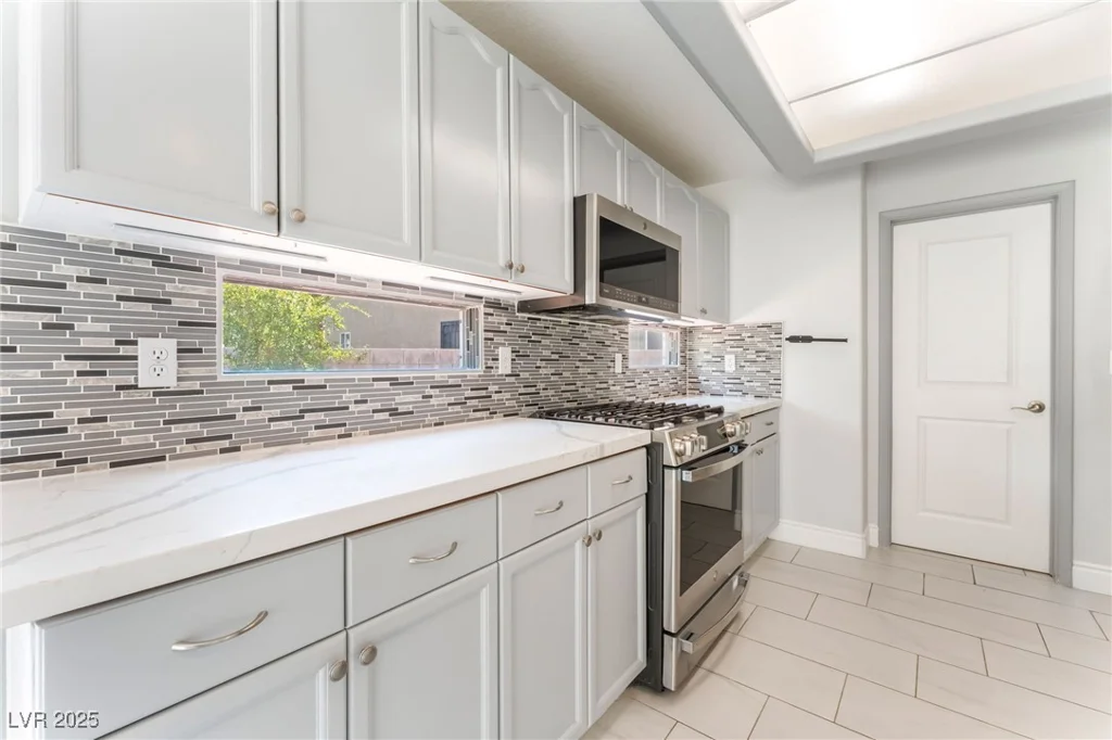 3432 Yorkminster, Las Vegas, NV 89129