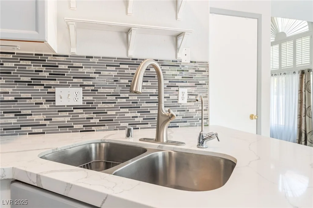 3432 Yorkminster, Las Vegas, NV 89129