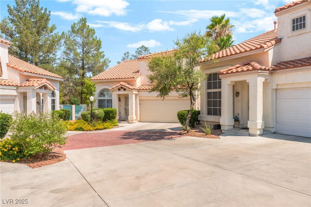 3432 Yorkminster, Las Vegas, NV 89129