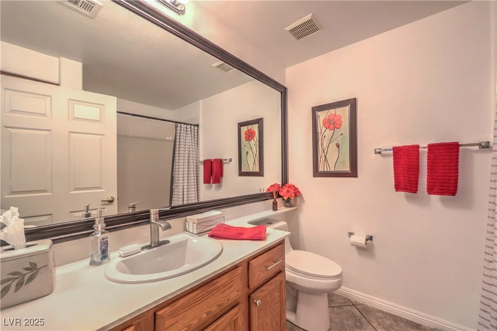 821 Titan Peak, Las Vegas, NV 89144
