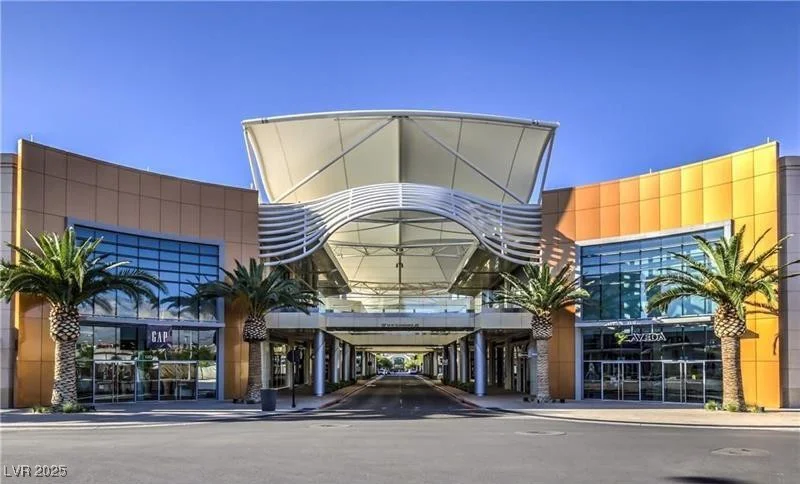 821 Titan Peak, Las Vegas, NV 89144