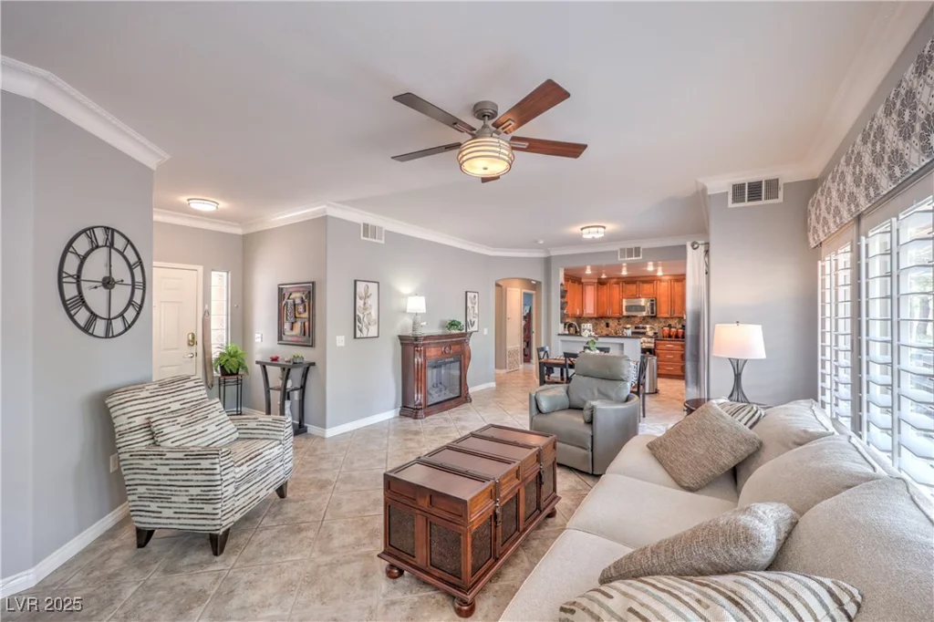 821 Titan Peak, Las Vegas, NV 89144