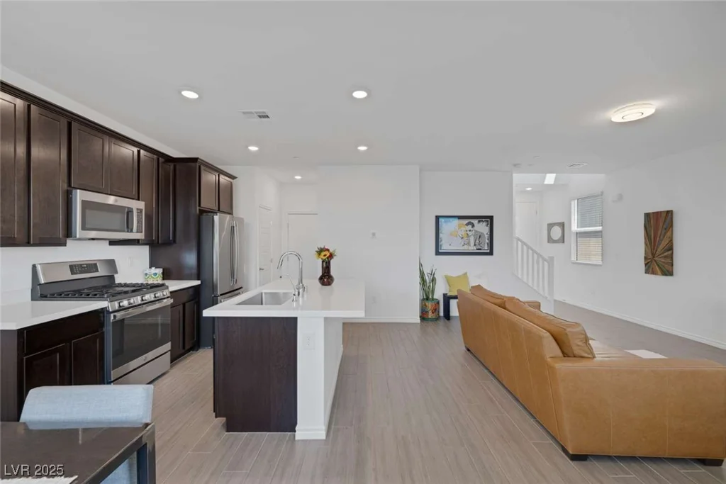 9827 Mojave Mountain, Las Vegas, NV 89166