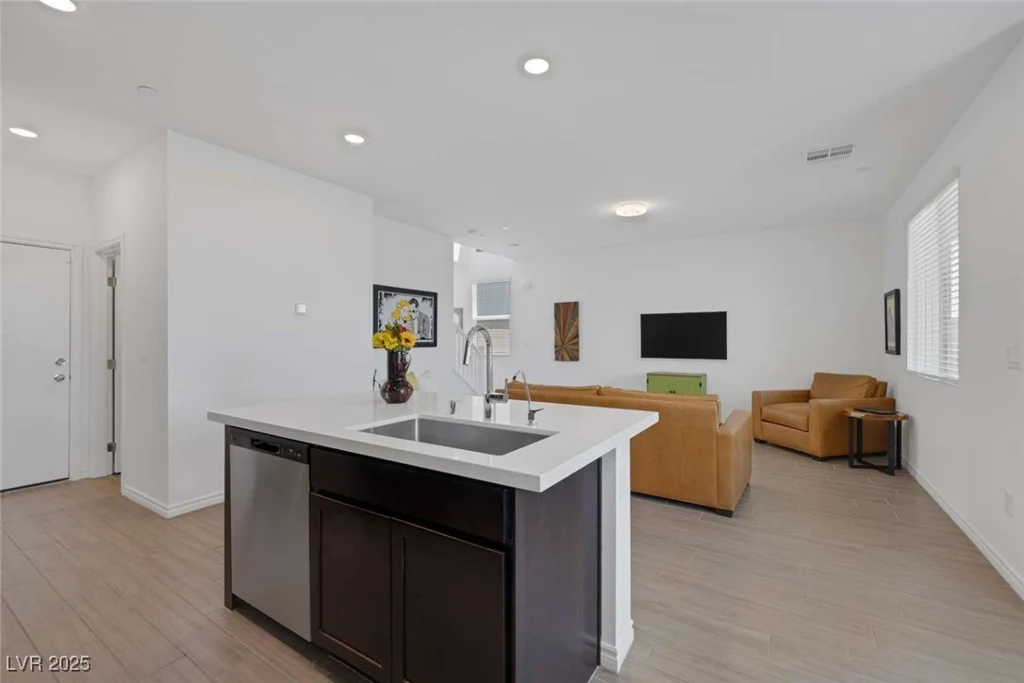 9827 Mojave Mountain, Las Vegas, NV 89166
