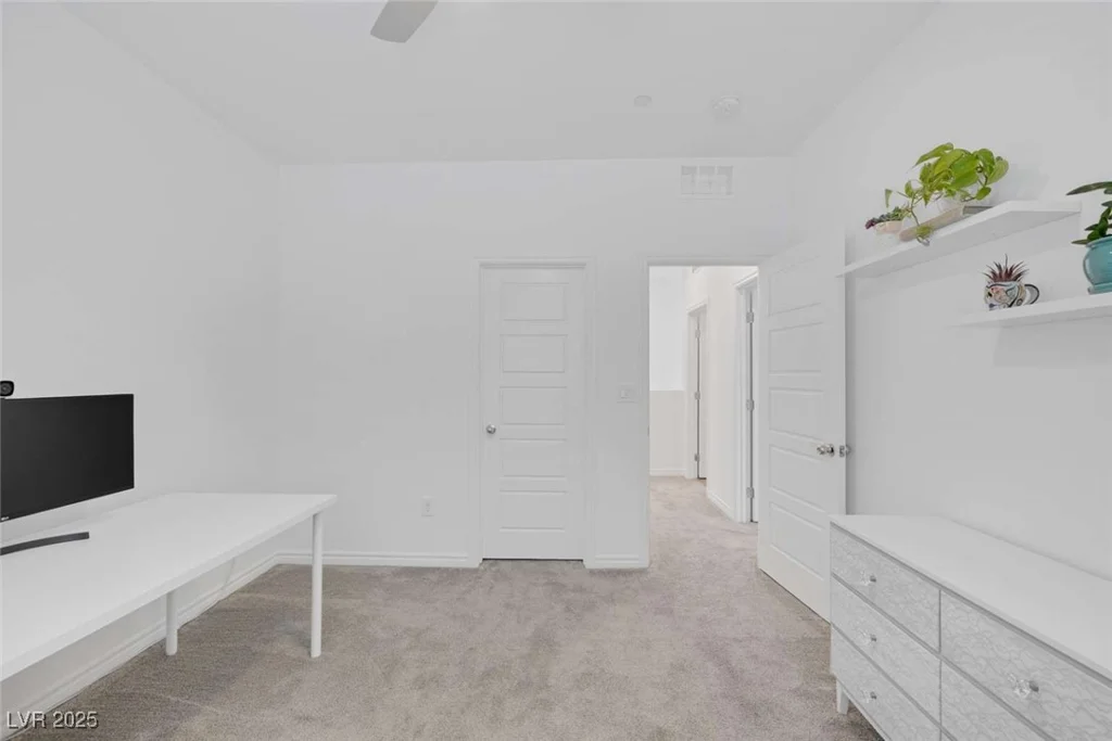 9827 Mojave Mountain, Las Vegas, NV 89166