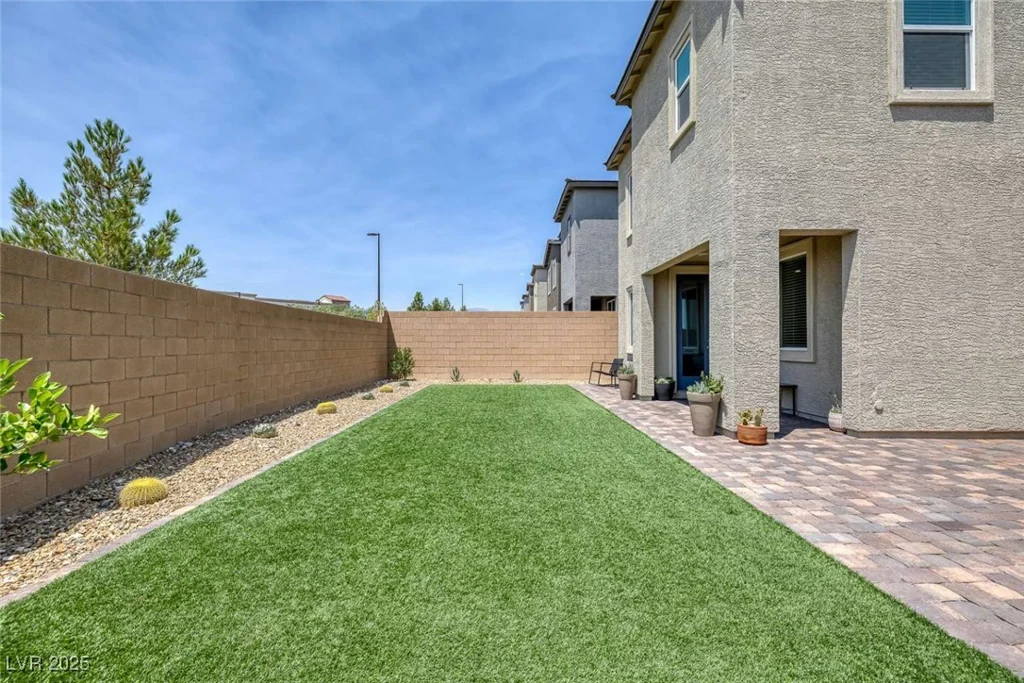 9827 Mojave Mountain, Las Vegas, NV 89166
