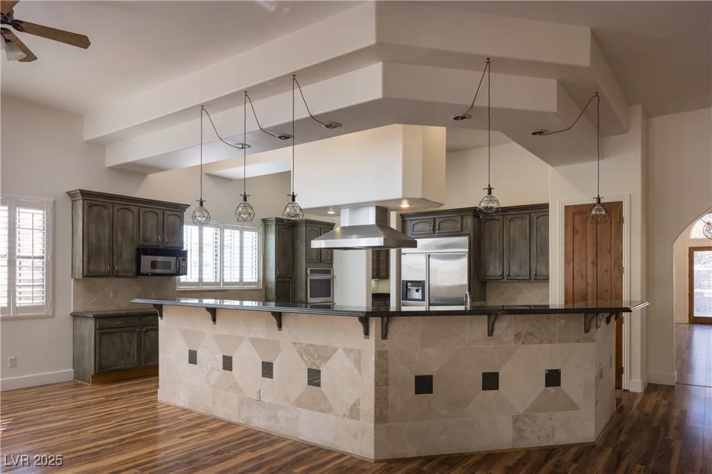 9904 Moonridge, Las Vegas, NV 89134