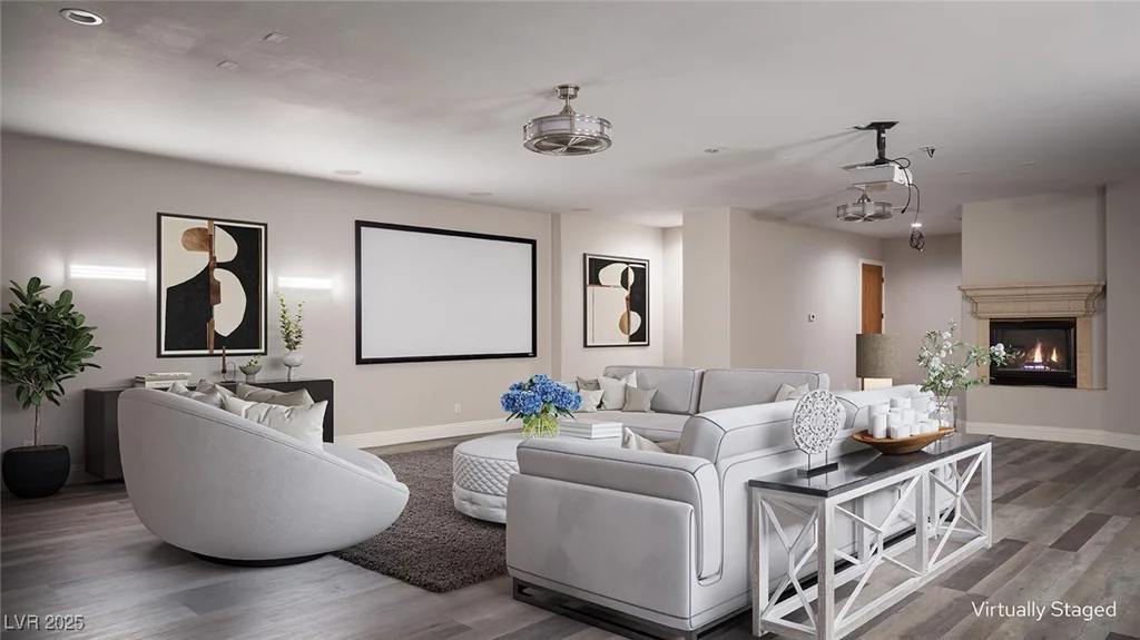9904 Moonridge, Las Vegas, NV 89134