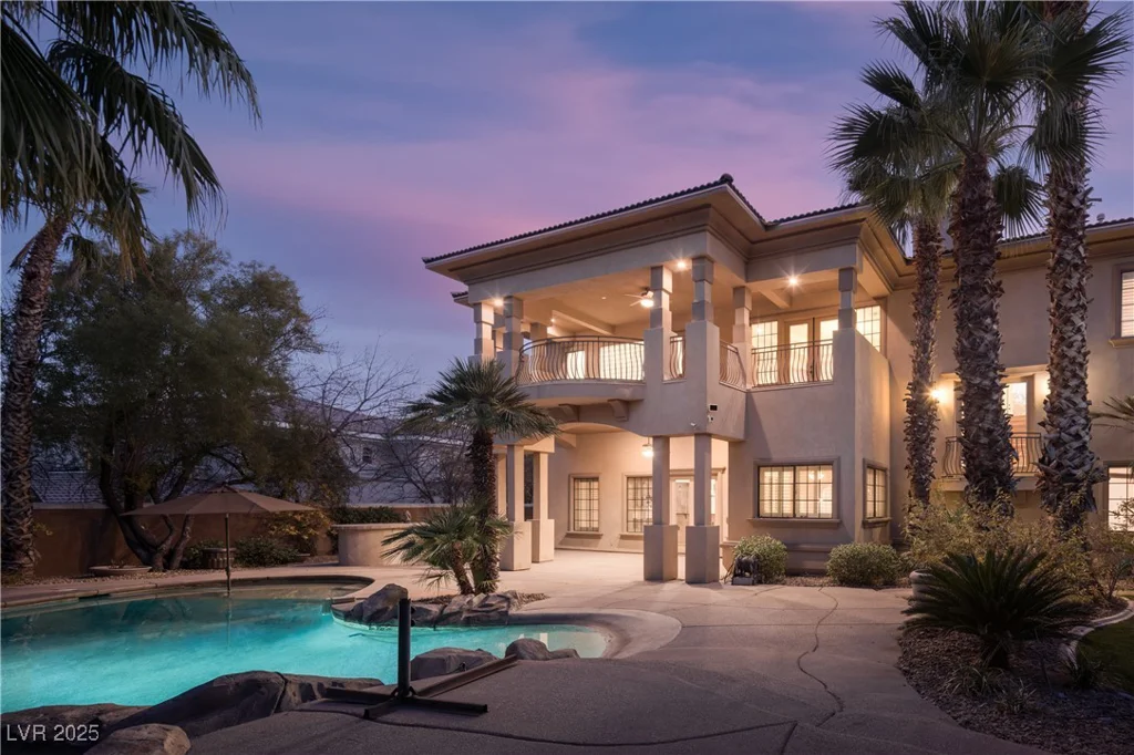 9904 Moonridge, Las Vegas, NV 89134