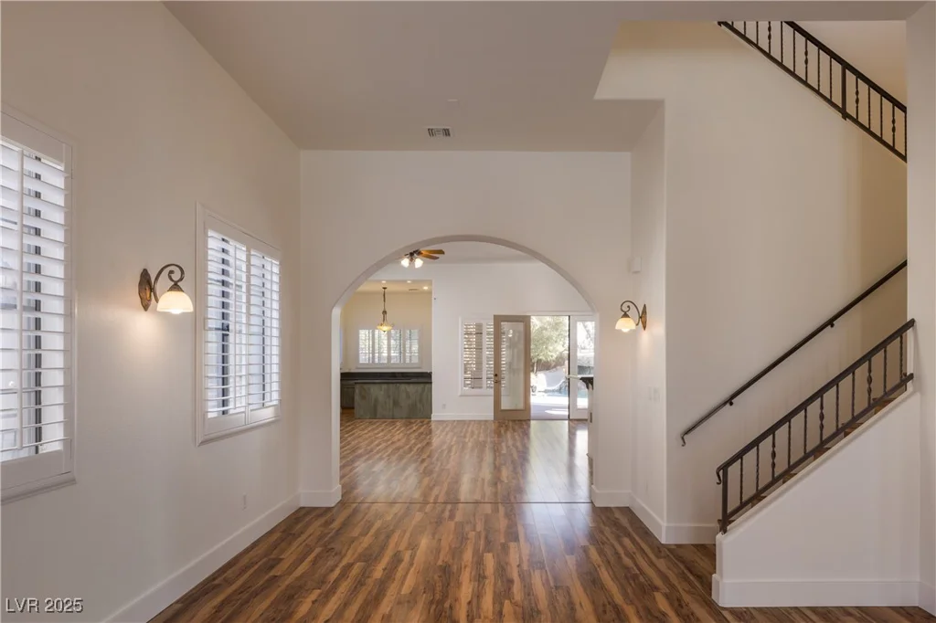 9904 Moonridge, Las Vegas, NV 89134