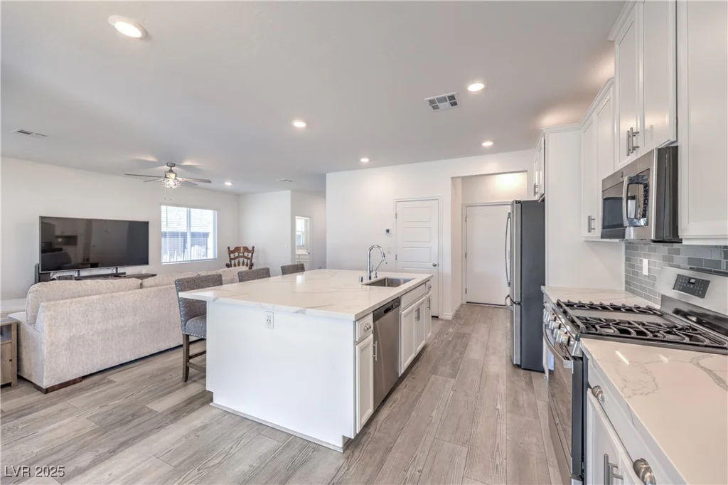 3821 Nesting Wren, North Las Vegas, NV 89084