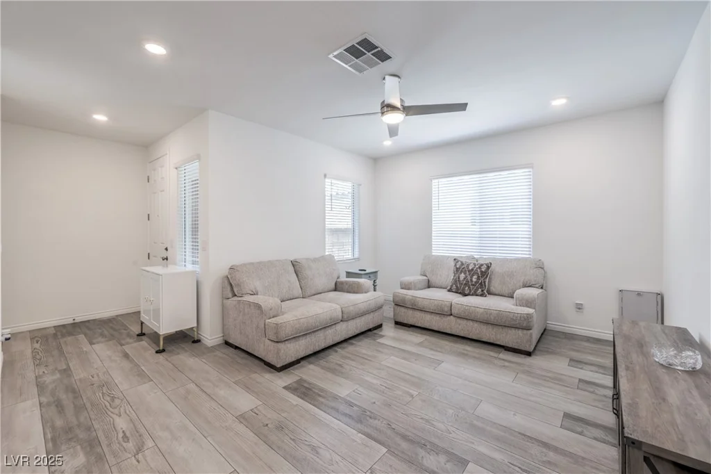 3821 Nesting Wren, North Las Vegas, NV 89084