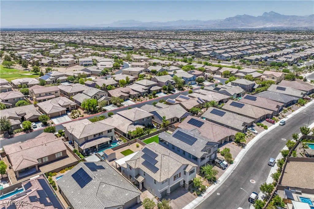 3821 Nesting Wren, North Las Vegas, NV 89084