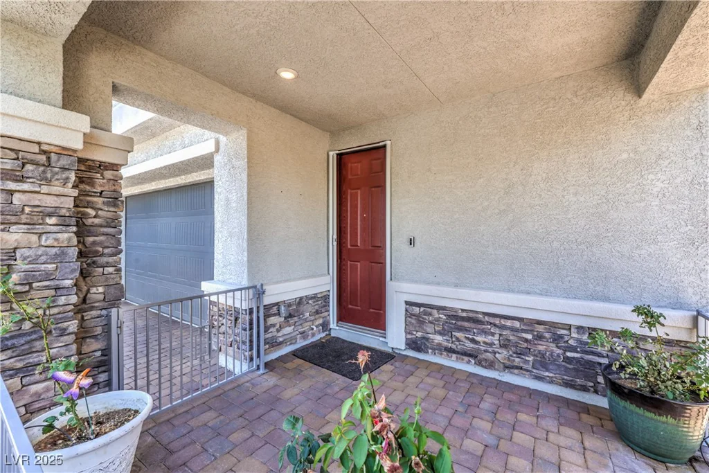3821 Nesting Wren, North Las Vegas, NV 89084