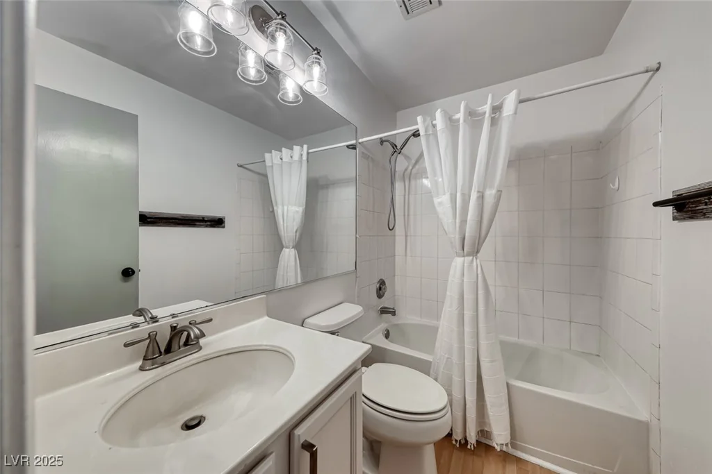 990 Ridge Path, Henderson, NV 89015