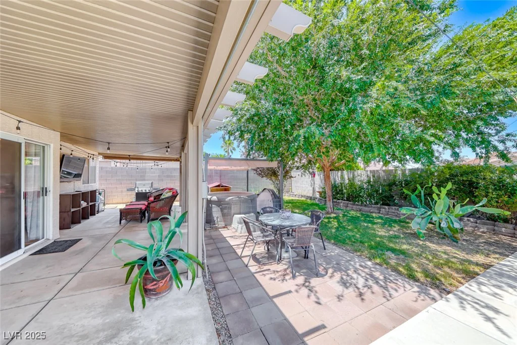990 Ridge Path, Henderson, NV 89015