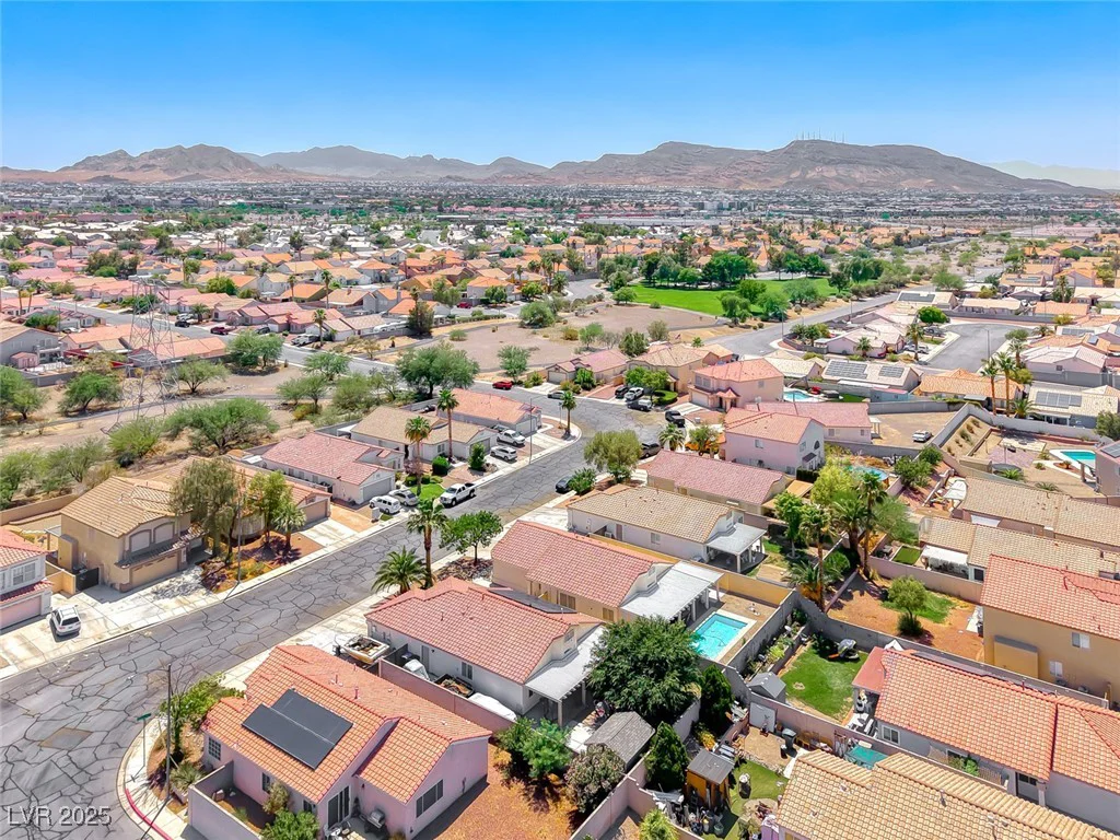 990 Ridge Path, Henderson, NV 89015