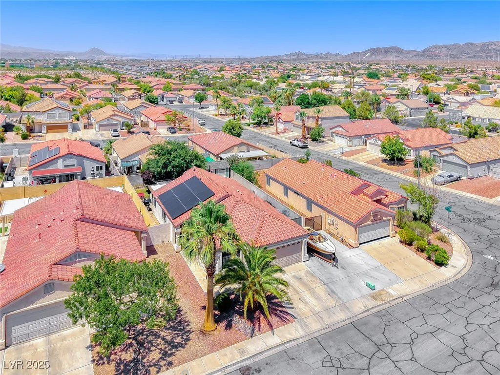 990 Ridge Path, Henderson, NV 89015
