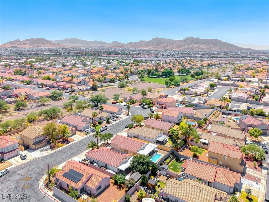 990 Ridge Path, Henderson, NV 89015