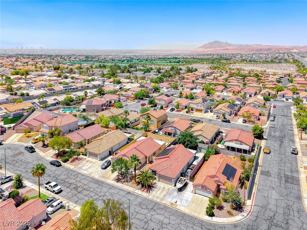 990 Ridge Path, Henderson, NV 89015